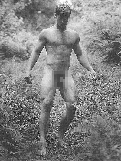 Hi, I'm a nude 'Real World' cast member