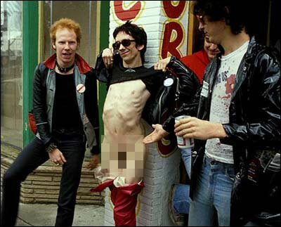 Hi, I'm a rock star dick pic